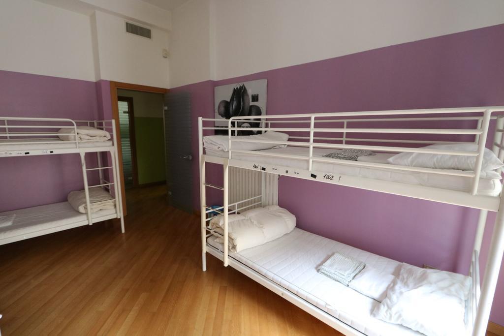 Panda Hostel Milano Eksteriør billede